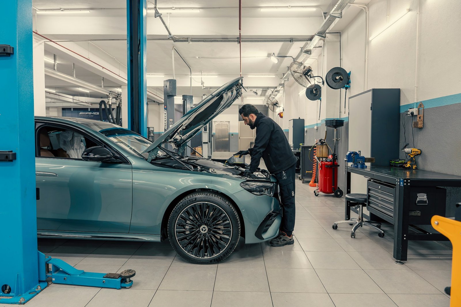 Automotive maintenance and inspection facility